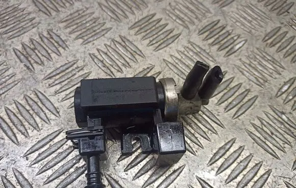 Opel Astra H Valve vacuum 7219033900