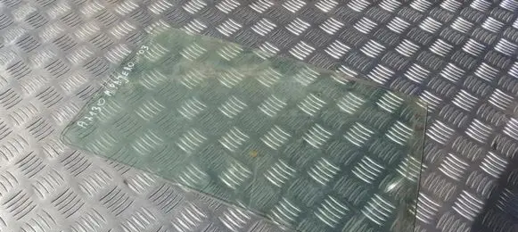 Rear vent window glass