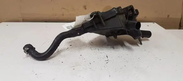 Land Rover Discovery 3 - LR3 Oil breather separator 9675994880