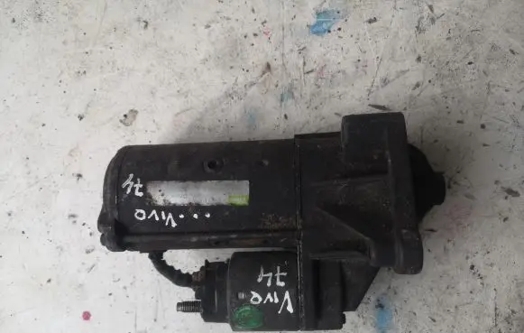 Opel Vivaro Starter motor 7700118260C