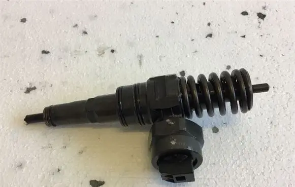 Ford Galaxy Fuel injector 038130073AC 0414720029