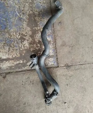 Mercedes-Benz E W212 Engine coolant pipe/hose A2125019782 130386