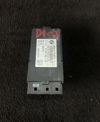 BMW 5 F10 F11 Seat heating relay 9216468 00651142 2840078406300