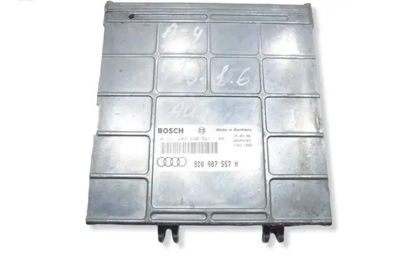 Audi A4 S4 B5 8D Engine control unit/module 8D0907557H 0261203940 26SA4103