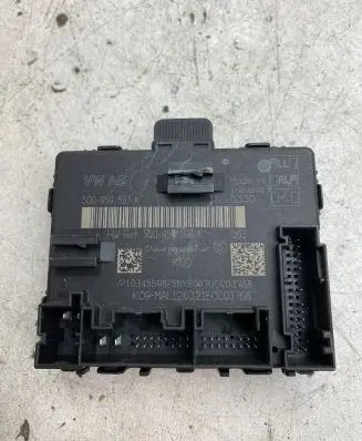 Volkswagen Golf VIII Door control unit/module 5Q0959593F