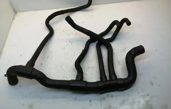 Opel Vivaro Engine coolant pipe/hose