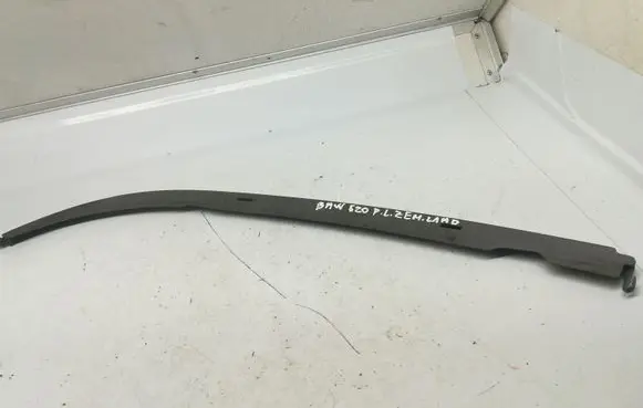 BMW 5 E39 Rear/tail light trim molding 51138159306