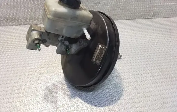 Dacia Logan I Brake booster 472106882