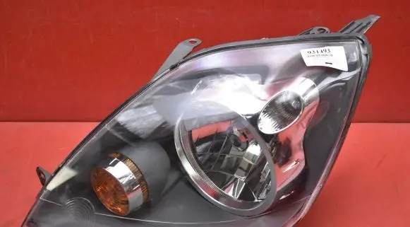 Ford Fiesta Headlight/headlamp 20-A848