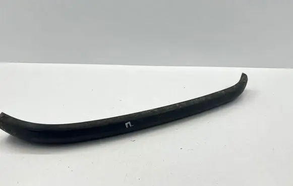 Mercedes-Benz W123 Front bumper splitter molding