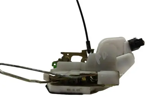 Mitsubishi Pajero Front door lock