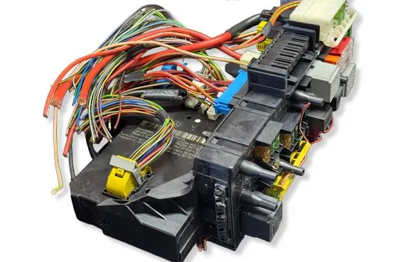 Mercedes-Benz C W204 SAM control unit 2049005501 2049011801 2129024301