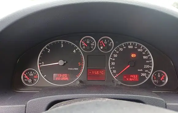 Audi A6 S6 C5 4B Speedometer (instrument cluster) 4b0920900Q