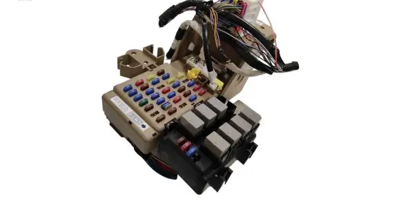 Subaru Impreza III Fuse module 82201FG010 0709970666 1H680400