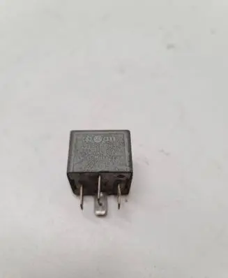 Audi A3 S3 8L Other relay 141951253B 20240072