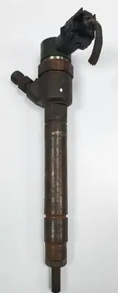 Volvo C70 Fuel injector 30750283