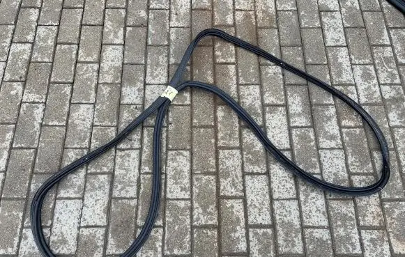 Audi Q7 4M Trunk rubber seal (body) 4M0827705