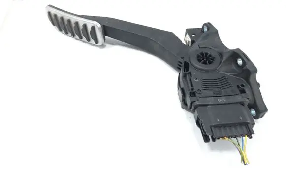 Peugeot 5008 Accelerator throttle pedal 6PV01083441