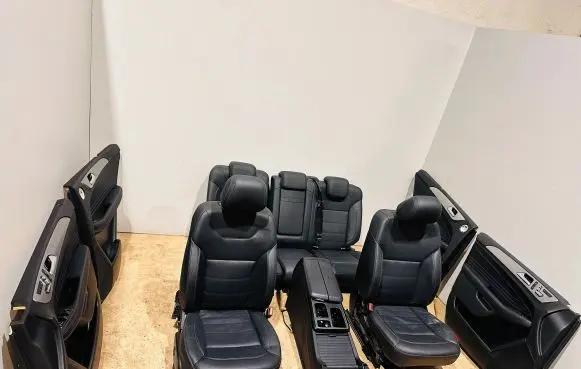 Mercedes-Benz GLE (W166 - C292) Interior set A1669100122 A1668200926