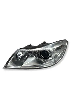 Skoda Octavia Mk2 (1Z) Headlight/headlamp 1ZL247052 1Z1941015