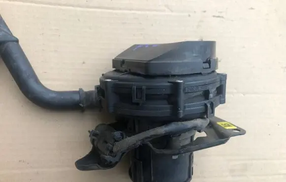 Opel Vectra B Secondary air pump 90530018
