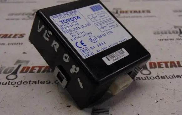 Toyota Corolla Verso AR10 Door control unit/module 897410F010