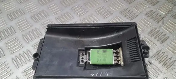 Volkswagen New Beetle Heater blower motor/fan resistor 1R8R80R25K