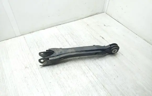 Mercedes-Benz C W205 Rear control arm