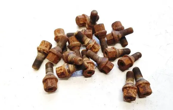 Opel Astra G Nuts/bolts 