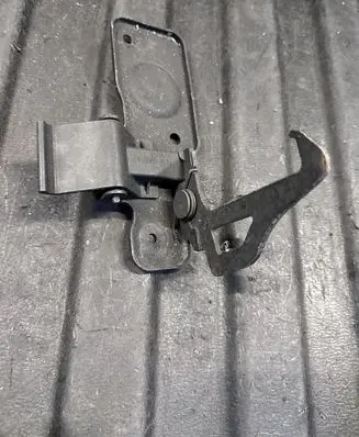 Land Rover Discovery 5 Engine bonnet/hood lock/latch loop/hook CK5216892AD