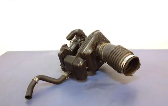 Nissan Murano Z50 Air intake hose/pipe 9Y504