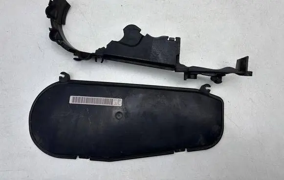 Audi Q7 4L Timing belt guard (cover) 057109123Q 057109093H