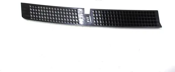 BMW 7 E38 Front grill 8166658