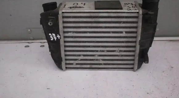 Audi A4 S4 B7 8E 8H Intercooler radiator 223o