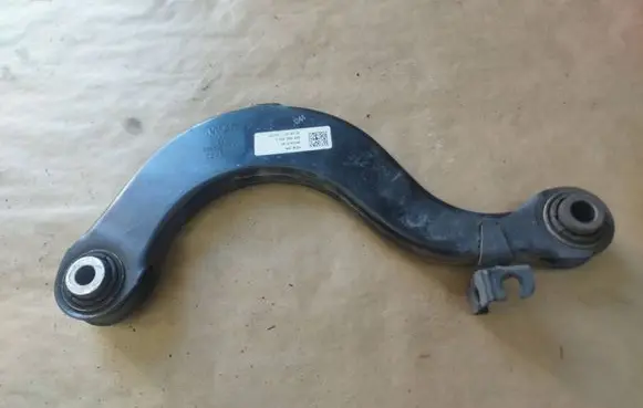 Volkswagen Golf VII Rear upper control arm/wishbone 5Q0505351B