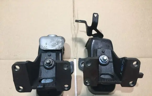 Toyota Hilux VIII Engine mount vacuum valve 