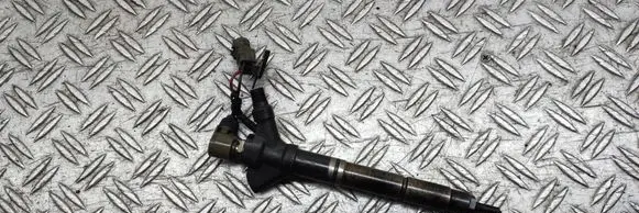 Fuel injector