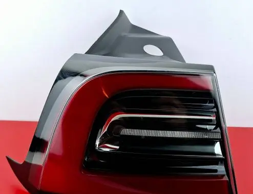 Tesla Model 3 Rear/tail lights 1502086 150208600D 1502086-00-D