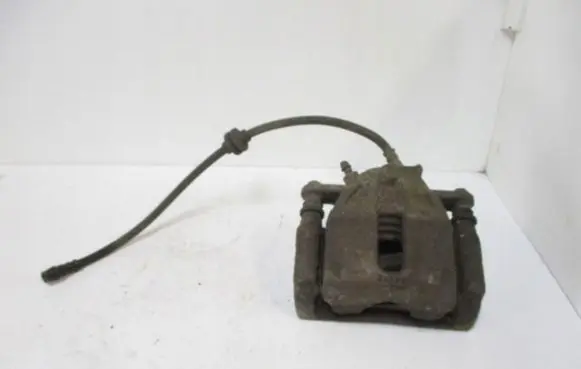 Renault Clio III Front brake caliper