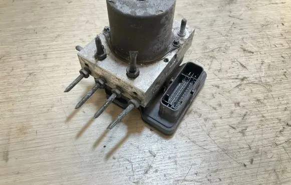 Mercedes-Benz Sprinter W906 ABS Pump A0084318712 09122727 269517