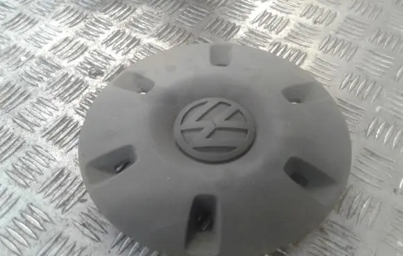 Volkswagen Crafter R16 wheel hub/cap/trim A9064010025