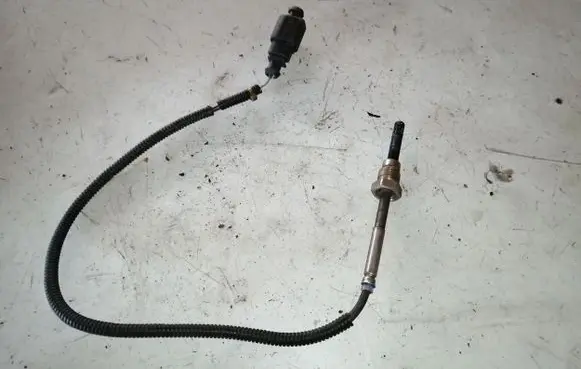 Audi A5 8T 8F Exhaust gas temperature sensor 059906088AT