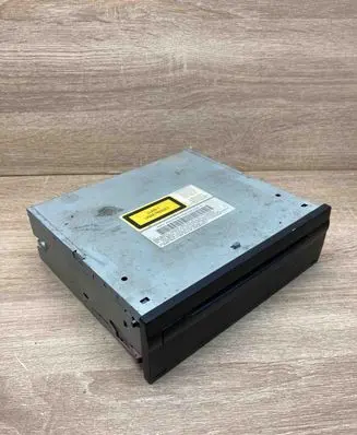 Mercedes-Benz E W211 CD/DVD changer A2118701085 75516122