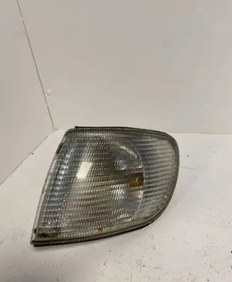 Audi A6 S6 C4 4A Front indicator light 185266B