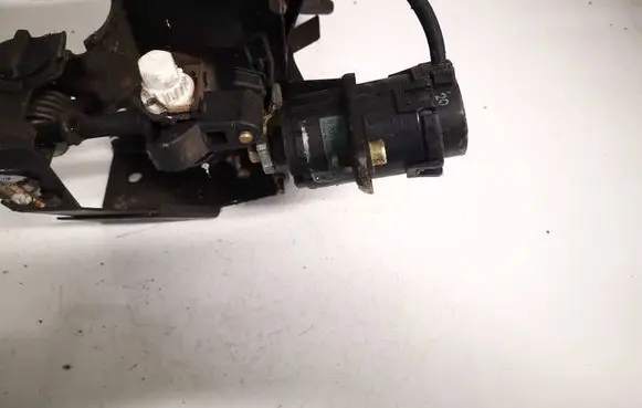 Volkswagen Golf III Accelerator throttle pedal 0205001014