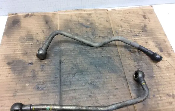 Toyota Corolla Verso E121 Turbo turbocharger oiling pipe/hose