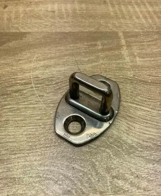 Volkswagen Caddy Front door lock loop/hook striker 8Z0837033A