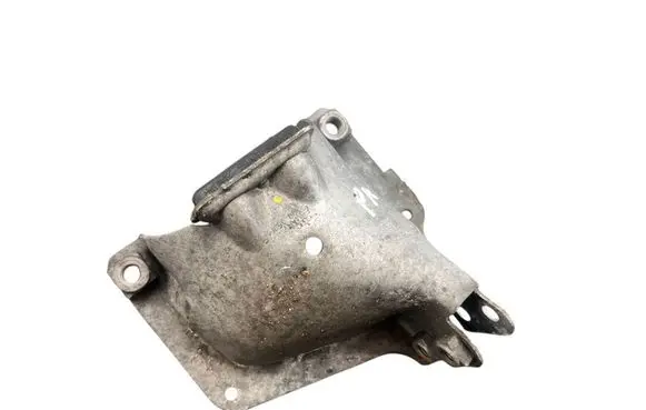 Audi Q5 SQ5 Engine mounting bracket 8K0399059F