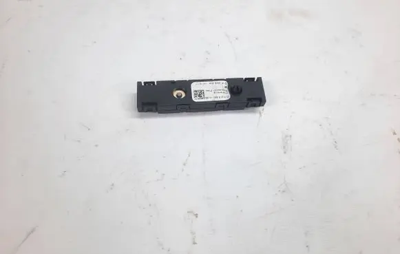 Mercedes-Benz E W213 Aerial antenna amplifier A2138201489 2ZGS004