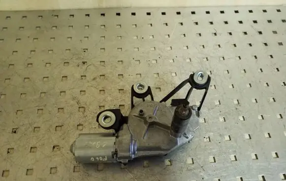 Volkswagen Polo IV 9N3 Rear window wiper motor 6Q6955711C